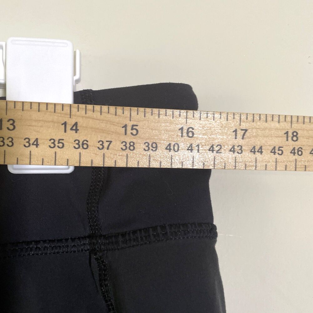 Lululemon Speed Up Short Women's Size 8 Lined Black 2.5” Gym Run Yoga Sport - Picture 6 of 10